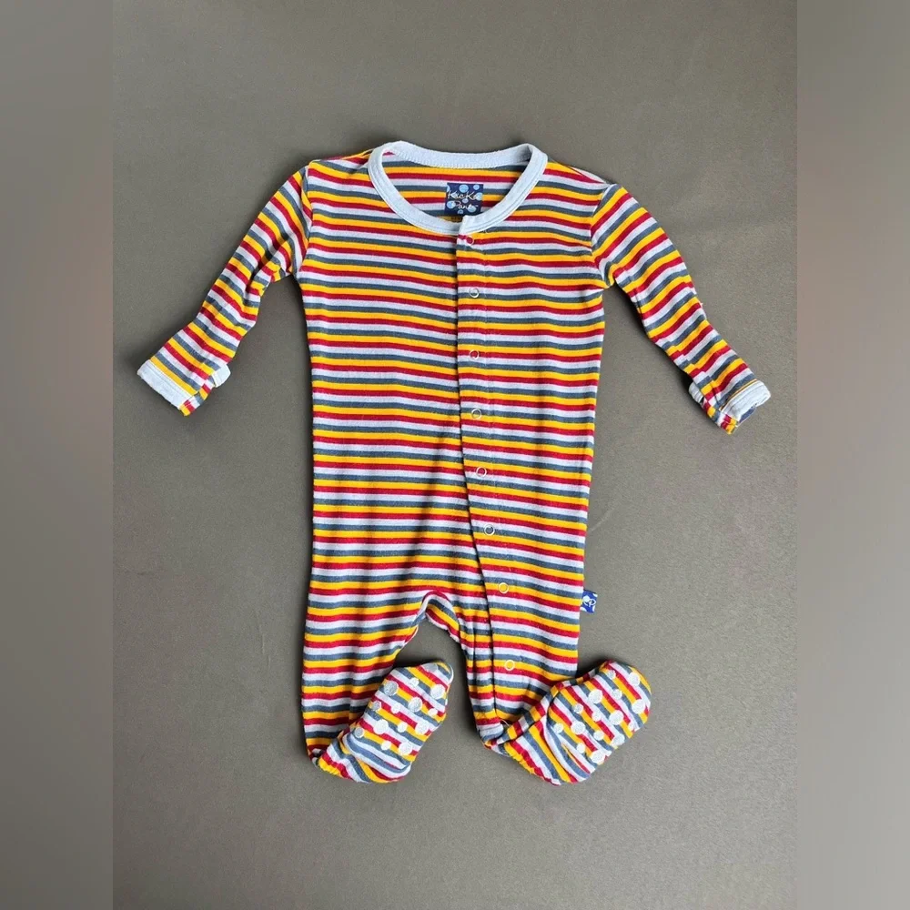 KicKee Pants Baby Boys' Print Footie, Circus Stripe Size 0-3 Months - Picture 1 of 9